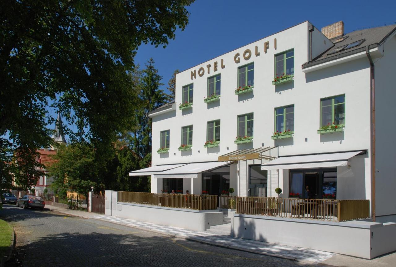 Hotel Golfi Podiebrady Zewnętrze zdjęcie